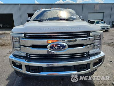 Piąte zdjęcie samochodu w środku: 2018 FORD F250 SUPER DUTY VIN:1FT7W2BT4JEB04897 - miniatura