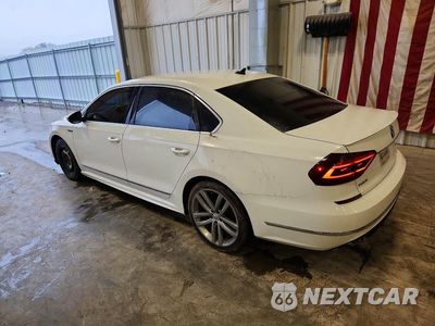 Drugie zdjęcie samochodu z przodu: 2017 VOLKSWAGEN PASSAT R-LINE VIN:1VWDT7A31HC085321 - miniatura
