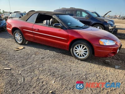 Czwarte zdjęcie samochodu z boku: 2002 CHRYSLER SEBRING LXI VIN:1C3EL55R42N181826 - miniatura