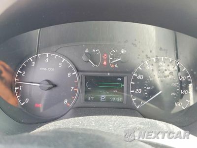 Zdjęcie 9 z 13 samochodu: 2014 NISSAN SENTRA S VIN:3N1AB7AP6EY269736 - miniatura