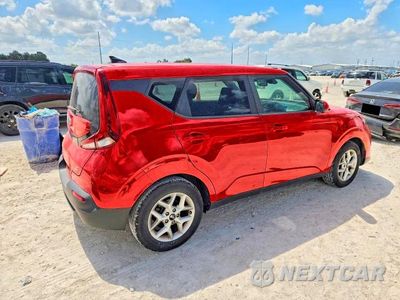 Trzecie zdjęcie samochodu z tyłu: 2020 KIA SOUL S VIN:KNDJ23AU8L7023961 - miniatura