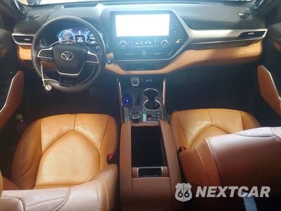 Zdjęcie 8 z 13 samochodu: 2023 TOYOTA HIGHLANDER PLATINUM VIN:5TDKDRBH5PS035810 - miniatura