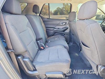 Zdjęcie 11 z 13 samochodu: 2021 CHEVROLET TRAVERSE LS VIN:1GNERFKW7MJ110082 - miniatura