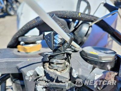Zdjęcie 8 z 9 samochodu: 2019 SUZUKI GSX-R600 VIN:JS1GN7FA2K7100159 - miniatura