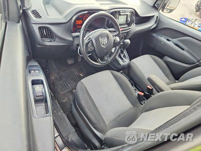 Zdjęcie 8 z 13 samochodu: 2017 RAM PROMASTER CITY VIN:ZFBERFABXH6F90379 - miniatura