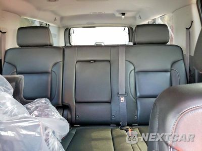 Zdjęcie 10 z 14 samochodu: 2017 GMC YUKON XL C1500 SLT VIN:1GKS1GKC8HR232573 - miniatura