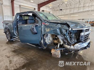 Czwarte zdjęcie samochodu z boku: 2025 CHEVROLET SILVERADO K1500 LT VIN:1GCUKDED5SZ176930 - miniatura