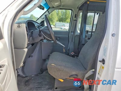 Zdjęcie 7 z 13 samochodu: 2007 FORD ECONOLINE E250 VAN VIN:1FTNE24W47DA92606 - miniatura