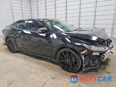 Czwarte zdjęcie samochodu z boku: 2023 NISSAN MAXIMA SR VIN:1N4AA6EV1PC513796 - miniatura