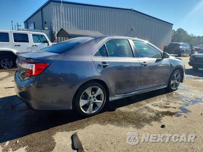 Trzecie zdjęcie samochodu z tyłu: 2014 TOYOTA CAMRY SE SPORT VIN:4T1BF1FK8EU445894 - miniatura
