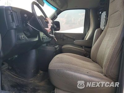 Zdjęcie 7 z 13 samochodu: 2019 CHEVROLET EXPRESS 2500 CARGO DELIVERY VAN VIN:1GCWGAFG3K1210900 - miniatura