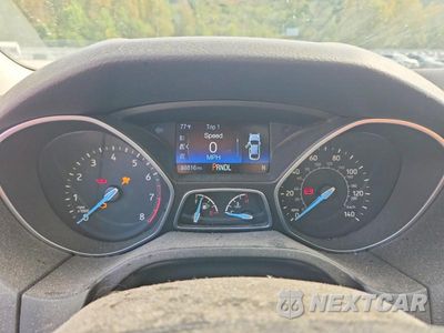 Zdjęcie 9 z 12 samochodu: 2018 FORD FOCUS SE VIN:1FADP3F23JL225123 - miniatura