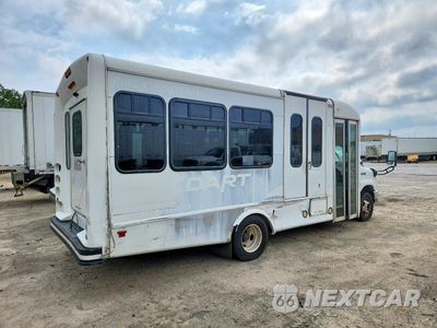 Czwarte zdjęcie samochodu z boku: 2016 FORD E450 SHUTTLE BUS VIN:1FDFE4FS5GDC03959 - miniatura