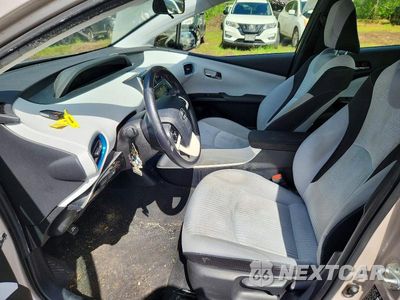 Zdjęcie 7 z 13 samochodu: 2018 TOYOTA PRIUS PRIME PLUS VIN:JTDKARFP8J3083482 - miniatura