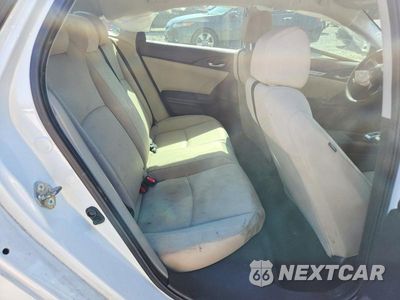 Zdjęcie 10 z 13 samochodu: 2019 HONDA CIVIC LX VIN:19XFC2F6XKE014510 - miniatura