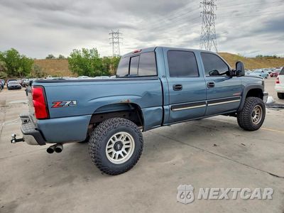 Trzecie zdjęcie samochodu z tyłu: 2006 CHEVROLET SILVERADO K1500 VIN:2GCEK13N861327871 - miniatura