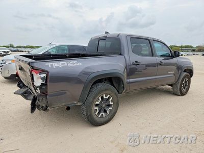 Trzecie zdjęcie samochodu z tyłu: 2017 TOYOTA TACOMA TRD OFF-ROAD VIN:5TFAZ5CN5HX032931 - miniatura