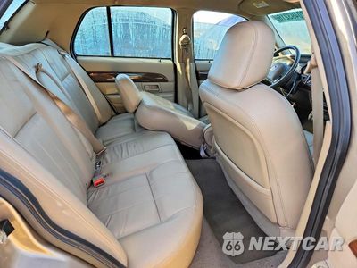 Zdjęcie 10 z 12 samochodu: 2004 MERCURY GRAND MARQUIS LS VIN:2MEFM75W14X630040 - miniatura