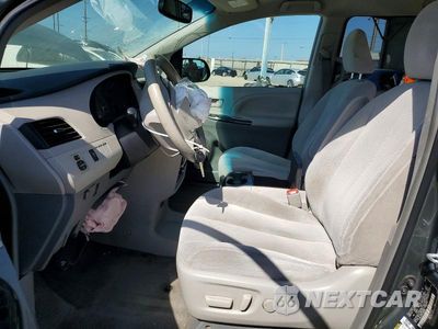 Zdjęcie 7 z 14 samochodu: 2014 TOYOTA SIENNA LE VIN:5TDKK3DC7ES462505 - miniatura