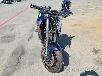 Drugie zdjęcie samochodu z przodu: 2017 KTM 1290 SUPER DUKE R VIN:VBKV39409HM959427 - miniatura