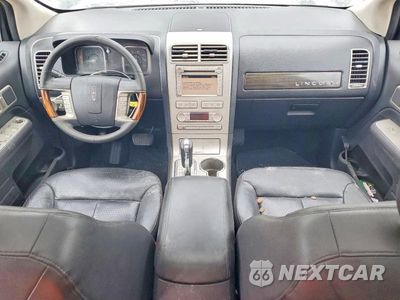 Zdjęcie 8 z 13 samochodu: 2007 LINCOLN MKX VIN:2LMDU68C07BJ02382 - miniatura