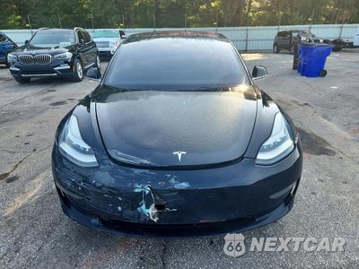 Piąte zdjęcie samochodu w środku: 2019 TESLA MODEL 3 VIN:5YJ3E1EBXKF208535 - miniatura
