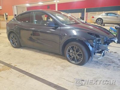 Czwarte zdjęcie samochodu z boku: 2024 TESLA MODEL Y VIN:7SAYGAEEXRF164091 - miniatura