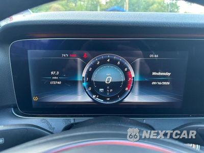 Zdjęcie 8 z 11 samochodu: 2018 MERCEDES-BENZ E 300 4MATIC VIN:WDDZF4KB1JA320327 - miniatura