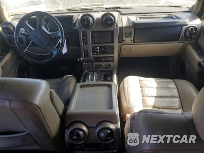 Zdjęcie 8 z 12 samochodu: 2003 HUMMER H2 VIN:5GRGN23U53H122738 - miniatura