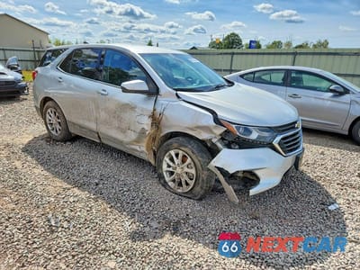 Czwarte zdjęcie samochodu z boku: 2020 CHEVROLET EQUINOX LT VIN:3GNAXUEV0LS545034 - miniatura