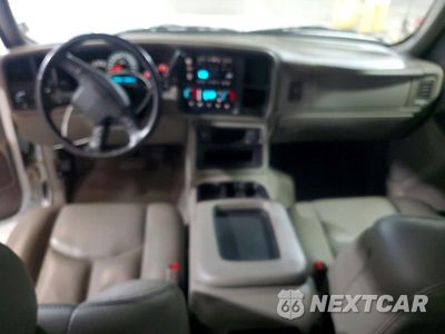 Zdjęcie 8 z 12 samochodu: 2006 GMC NEW SIERRA C1500 VIN:1GTEC19T16Z219845 - miniatura