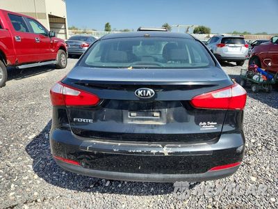 Zdjęcie 6 z 12 samochodu: 2016 KIA FORTE LX VIN:KNAFK4A62G5619658 - miniatura