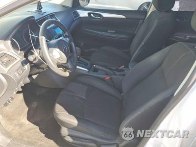 Zdjęcie 7 z 12 samochodu: 2018 NISSAN SENTRA S VIN:3N1AB7AP5JY209750 - miniatura