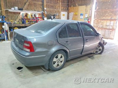 Trzecie zdjęcie samochodu z tyłu: 2005 VOLKSWAGEN JETTA GLS TDI VIN:3VWSR69M75M053450 - miniatura