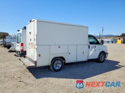 Trzecie zdjęcie samochodu z tyłu: 2020 CHEVROLET EXPRESS 3500 VIN:1GB0GRFG3L1261470 - miniatura