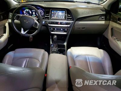 Zdjęcie 8 z 12 samochodu: 2018 HYUNDAI SONATA HYBRID LIMITED VIN:KMHE34L3XJA083356 - miniatura