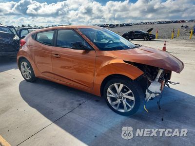 Czwarte zdjęcie samochodu z boku: 2016 HYUNDAI VELOSTER BASE VIN:KMHTC6AD4GU261686 - miniatura