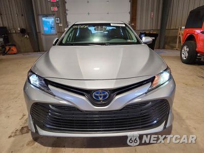Piąte zdjęcie samochodu w środku: 2020 TOYOTA CAMRY LE VIN:4T1L31AKXLU524288 - miniatura