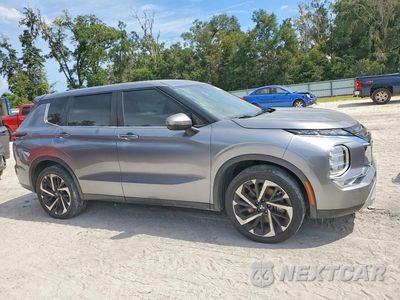 Czwarte zdjęcie samochodu z boku: 2022 MITSUBISHI OUTLANDER SE VIN:JA4J3UA82NZ036938 - miniatura