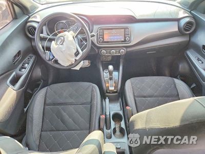 Zdjęcie 8 z 12 samochodu: 2019 NISSAN KICKS S VIN:3N1CP5CUXKL564848 - miniatura