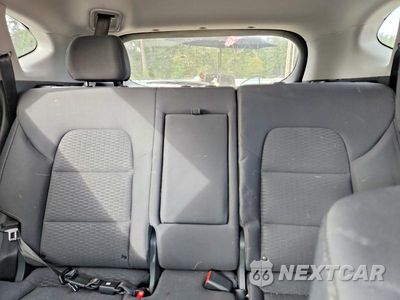 Zdjęcie 10 z 13 samochodu: 2021 HYUNDAI TUCSON SE VIN:KM8J2CA44MU308641 - miniatura