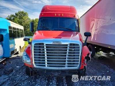 Piąte zdjęcie samochodu w środku: 2018 FREIGHTLINER CASCADIA 125 SEMI TRUCK VIN:1FUJGLDR9JLJK5212 - miniatura