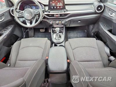 Zdjęcie 8 z 12 samochodu: 2020 KIA FORTE LXS VIN:3KPF24AD1LE183689 - miniatura
