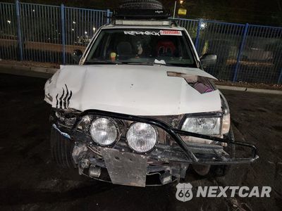 Piąte zdjęcie samochodu w środku: 2003 ISUZU RODEO S VIN:4S2CK58W234306678 - miniatura