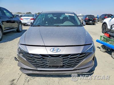 Piąte zdjęcie samochodu w środku: 2023 HYUNDAI ELANTRA SEL VIN:KMHLM4AG5PU530578 - miniatura