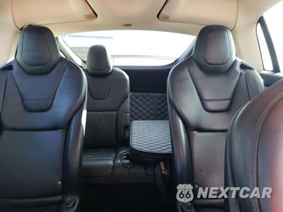 Zdjęcie 10 z 13 samochodu: 2016 TESLA MODEL X VIN:5YJXCBE20GF004959 - miniatura
