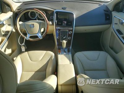 Zdjęcie 8 z 13 samochodu: 2012 VOLVO XC60 3.2 VIN:YV4952DL7C2321919 - miniatura
