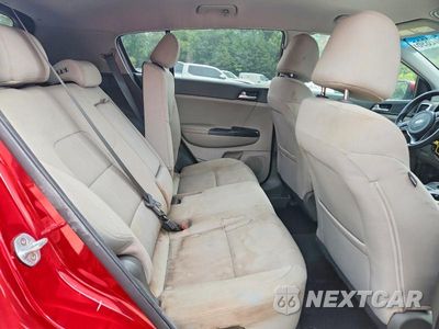 Zdjęcie 11 z 13 samochodu: 2017 KIA SPORTAGE LX VIN:KNDPMCAC1H7272329 - miniatura