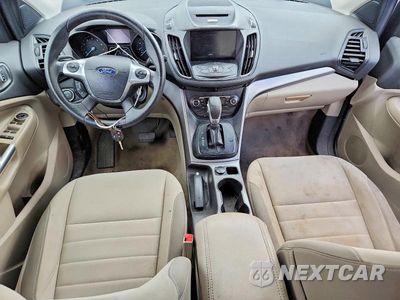 Zdjęcie 8 z 13 samochodu: 2016 FORD ESCAPE SE VIN:1FMCU9GX4GUB02411 - miniatura