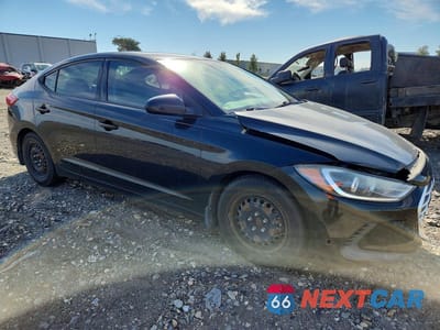 Czwarte zdjęcie samochodu z boku: 2018 HYUNDAI ELANTRA SE VIN:5NPD74LF6JH377926 - miniatura